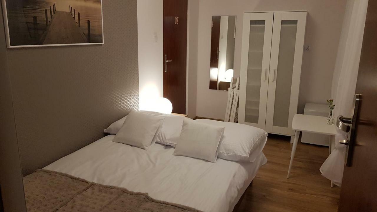 Pokoje Goscinne Venezia Czaplinek Exteriör bild